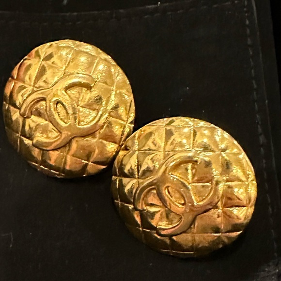 CHANEL COCO MARK CLIP ON BUTTON EARRINGS and LV Hair Clip - Picture 1 of 5